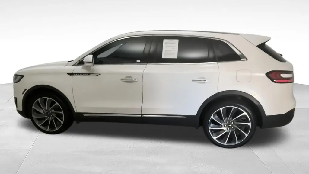 2020 Lincoln Nautilus Reserve