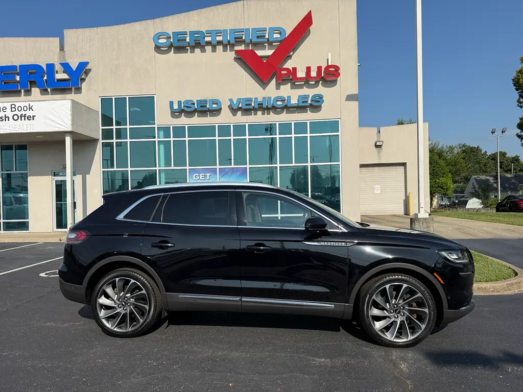 2021 Lincoln Nautilus - $24,996