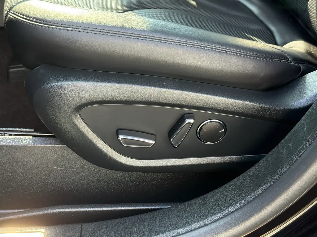 2021 Lincoln Nautilus - $24,996