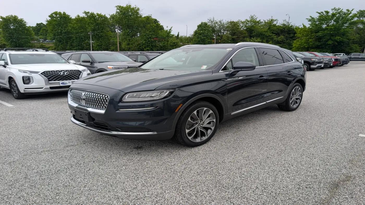 2022 Lincoln Nautilus Reserve