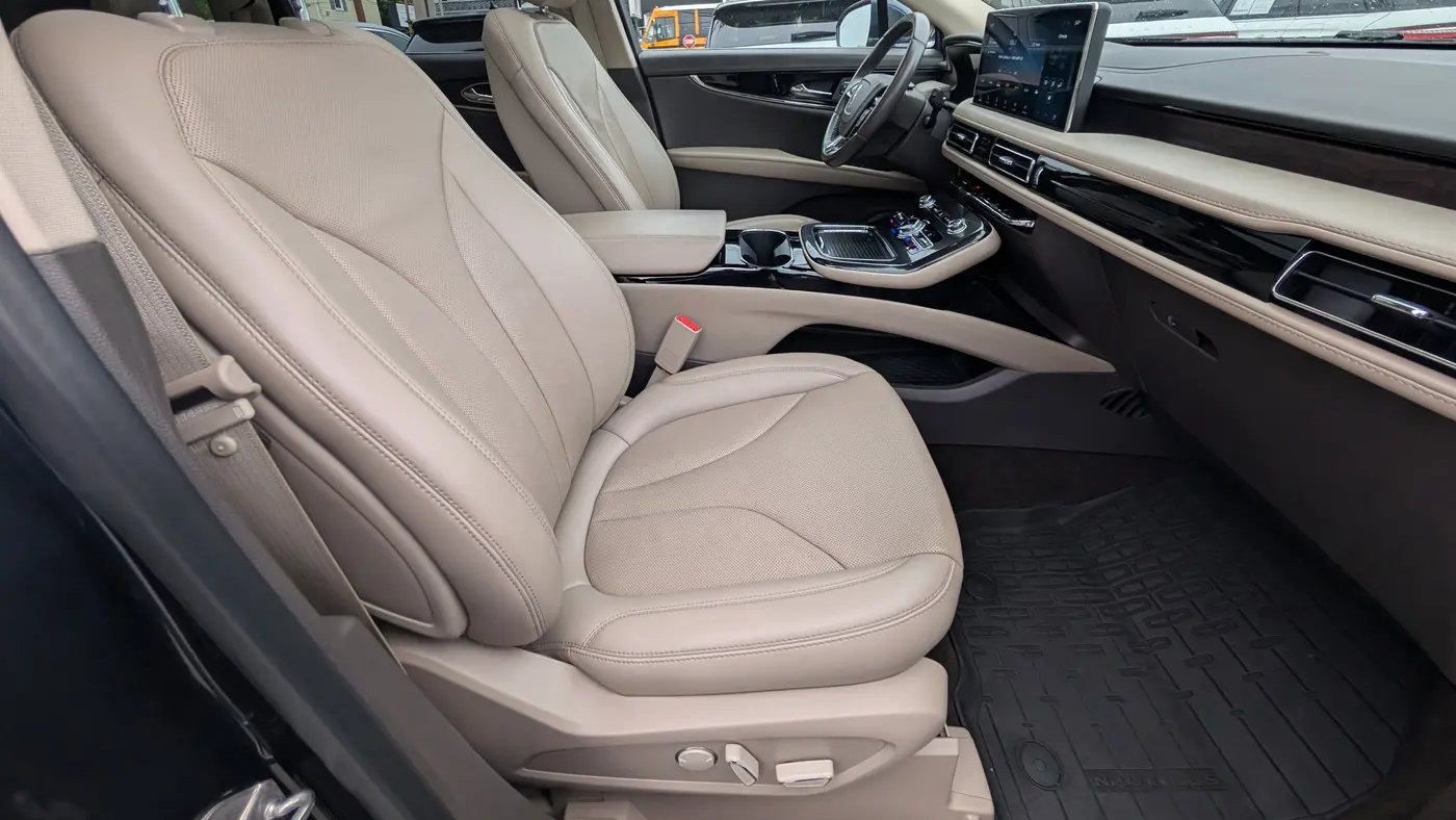 2022 Lincoln Nautilus Reserve