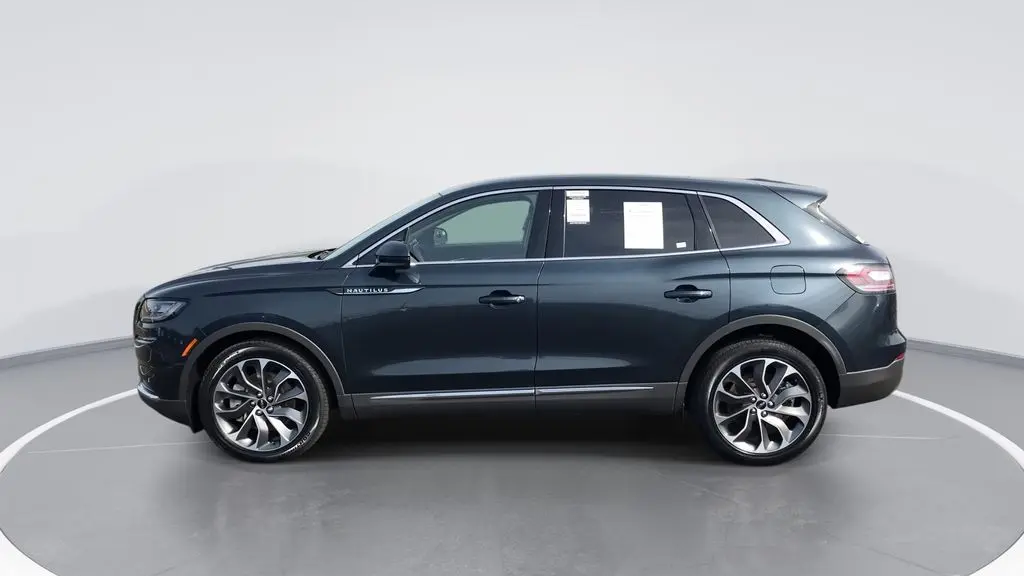 2022 Lincoln Nautilus Reserve
