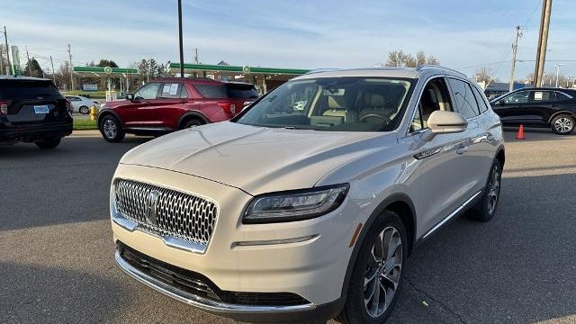 Preowned 2023 Lincoln Nautilus Reserve for Sale