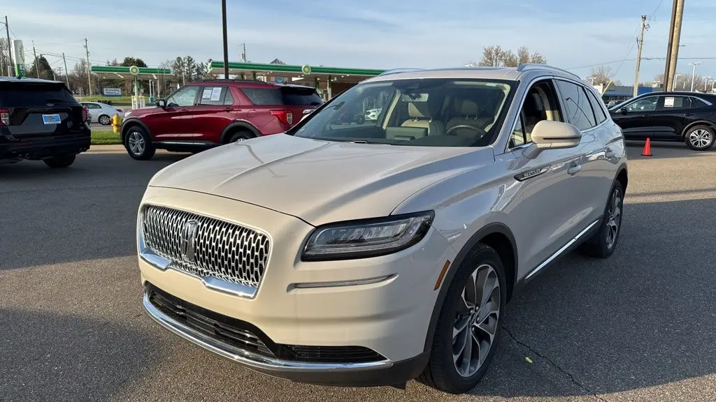 Preowned 2023 Lincoln Nautilus Reserve for Sale