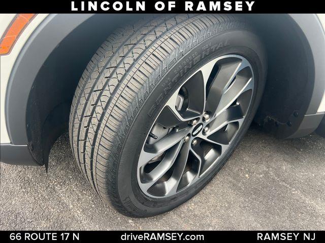 2022 Lincoln Nautilus - $33,595