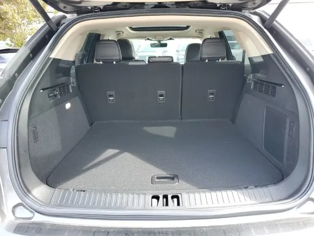 2023 Lincoln Nautilus - $40,990