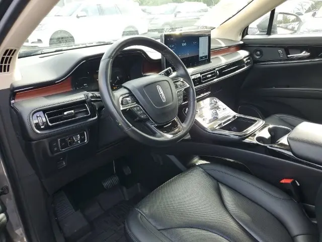 2023 Lincoln Nautilus - $40,990