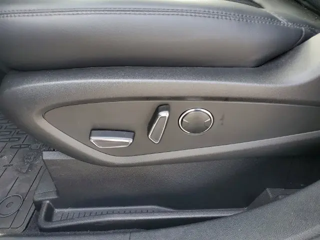 2023 Lincoln Nautilus - $40,990