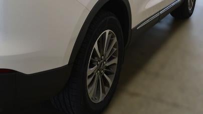 2019 Lincoln Nautilus Select