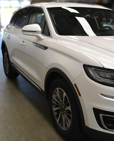 2019 Lincoln Nautilus - $17,495