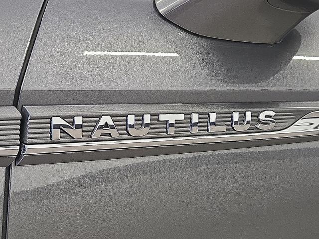 2021 Lincoln Nautilus - $31,999