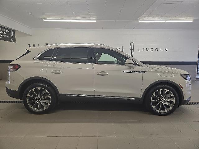 2022 Lincoln Nautilus - $39,999