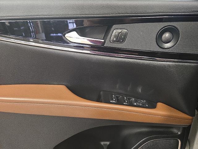2022 Lincoln Nautilus - $39,999