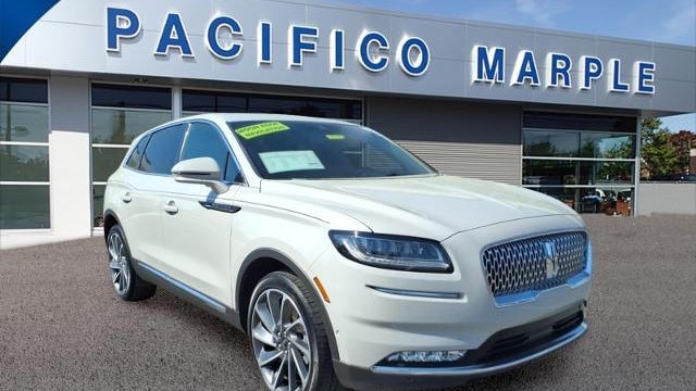 Preowned 2023 Lincoln Nautilus Reserve for Sale