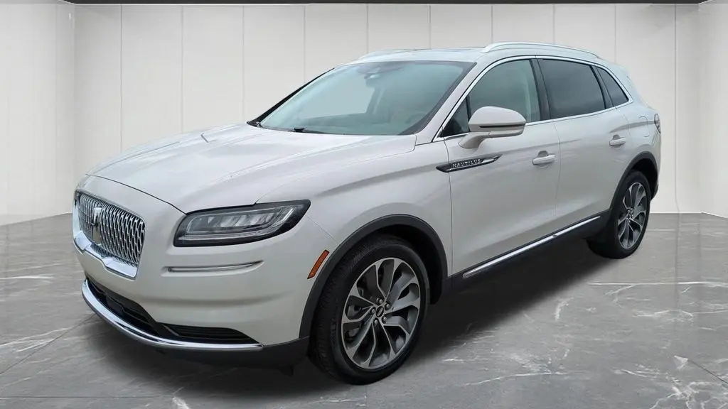 Preowned 2023 Lincoln Nautilus Reserve for Sale