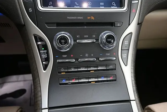 2020 Lincoln Nautilus - $21,873