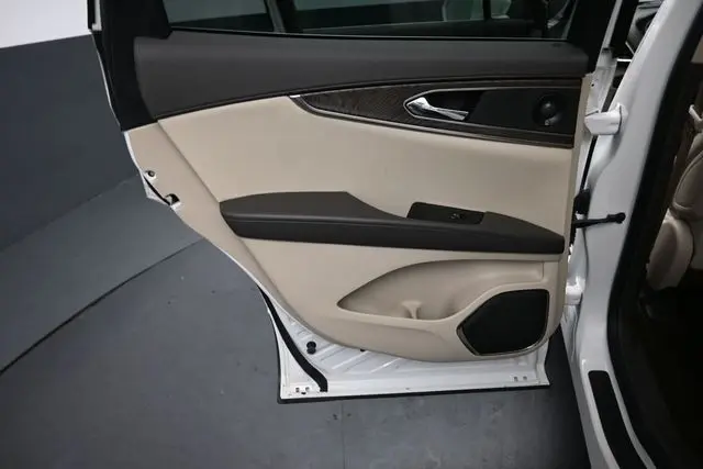 2020 Lincoln Nautilus - $21,873