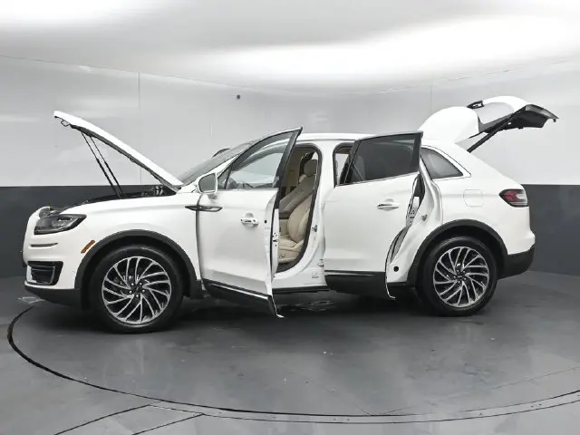 2020 Lincoln Nautilus - $21,873
