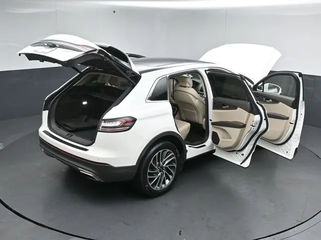 2020 Lincoln Nautilus - $21,873
