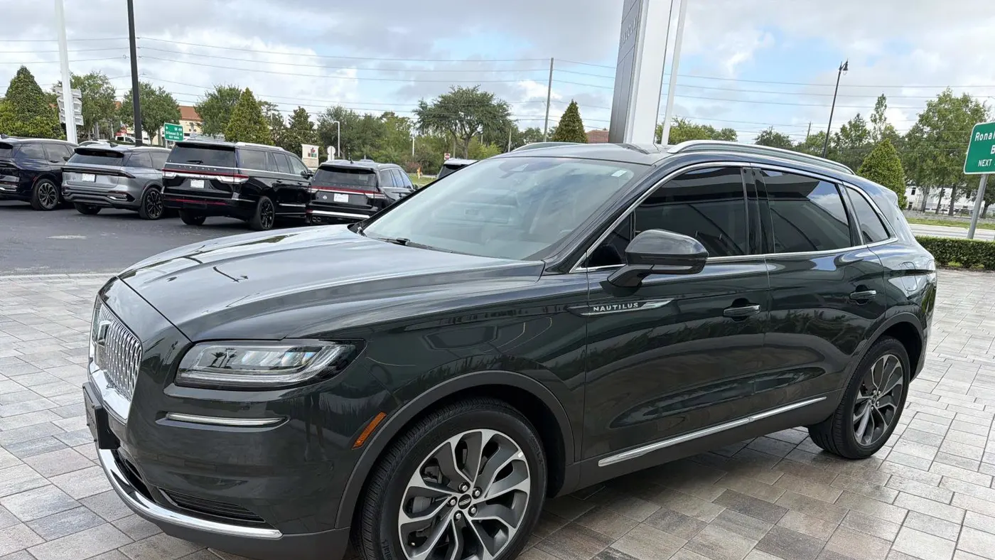 2022 Lincoln Nautilus Reserve