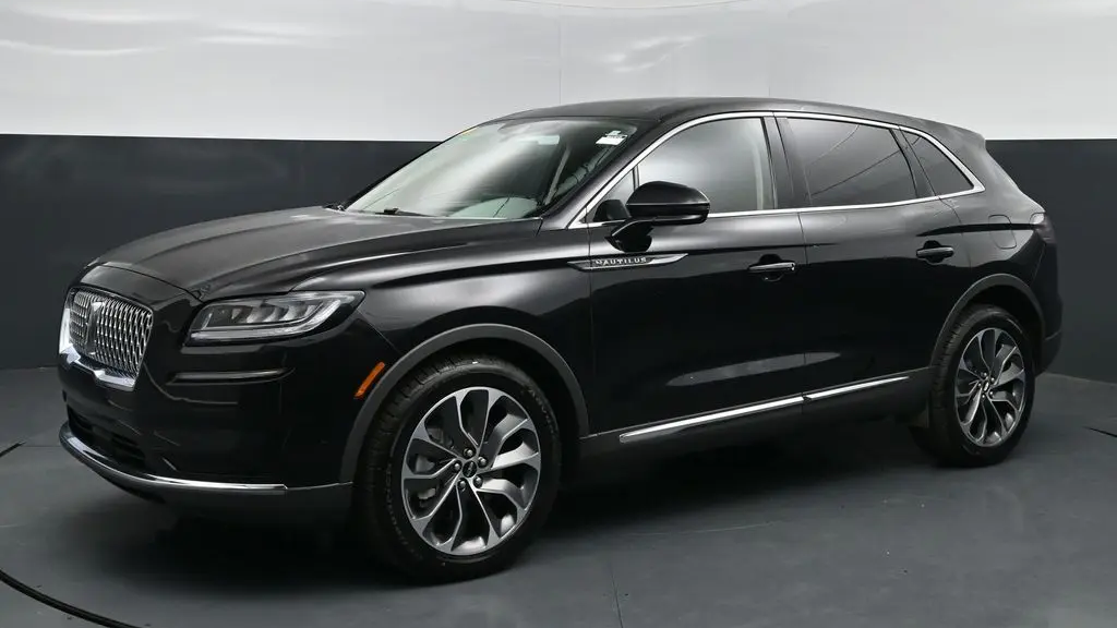 Preowned 2023 Lincoln Nautilus Reserve for Sale