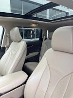 2022 Nautilus Thumbnail 5