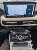 2022 Nautilus Thumbnail 7