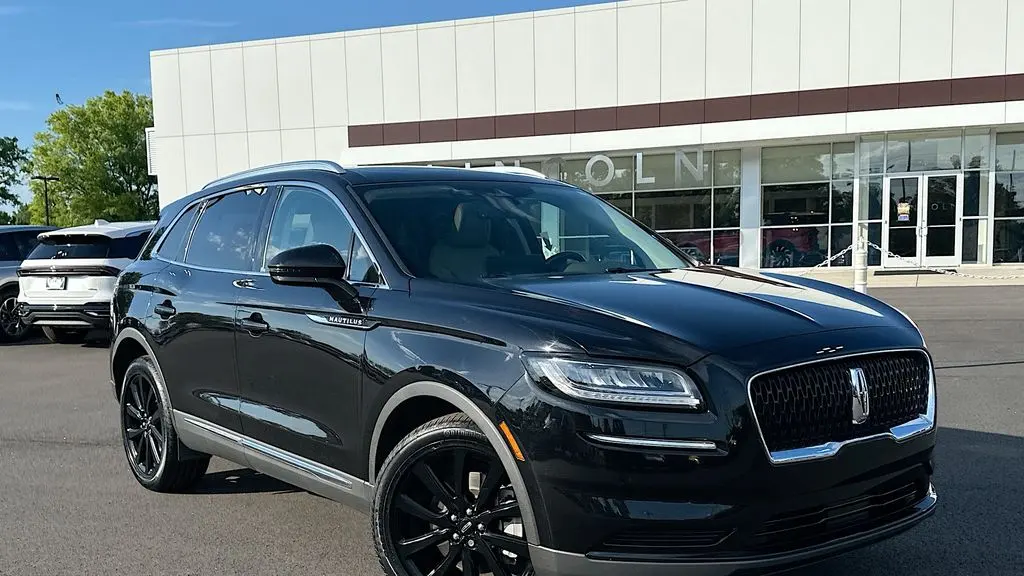 Preowned 2023 Lincoln Nautilus Reserve for Sale