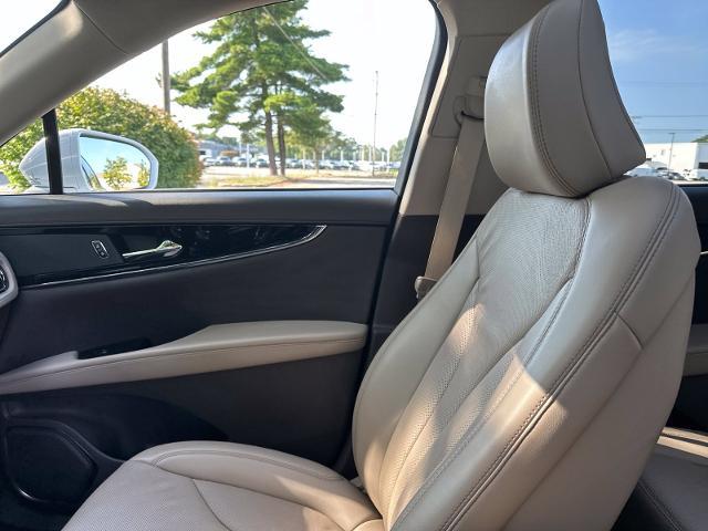 2023 Lincoln Nautilus - $30,000