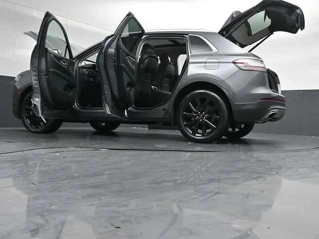 2023 Lincoln Nautilus - $42,625