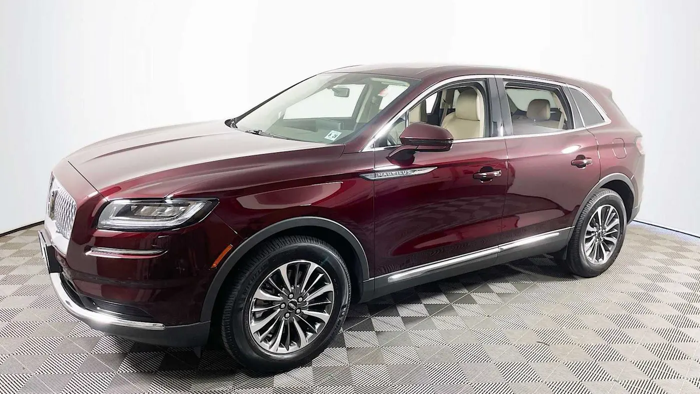 Preowned 2023 Lincoln Nautilus Reserve for Sale