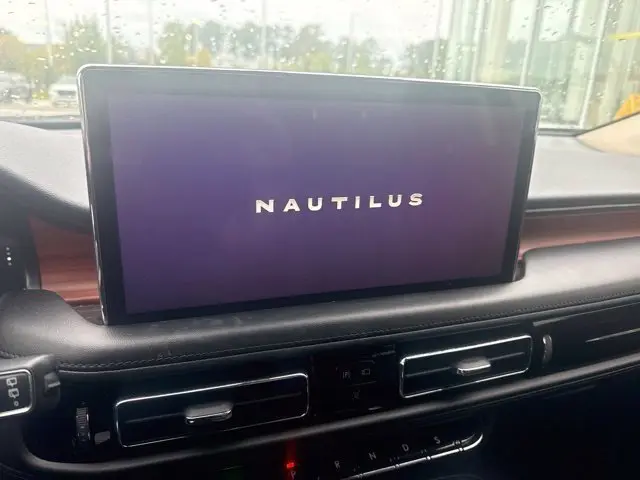 2023 Lincoln Nautilus - $35,980