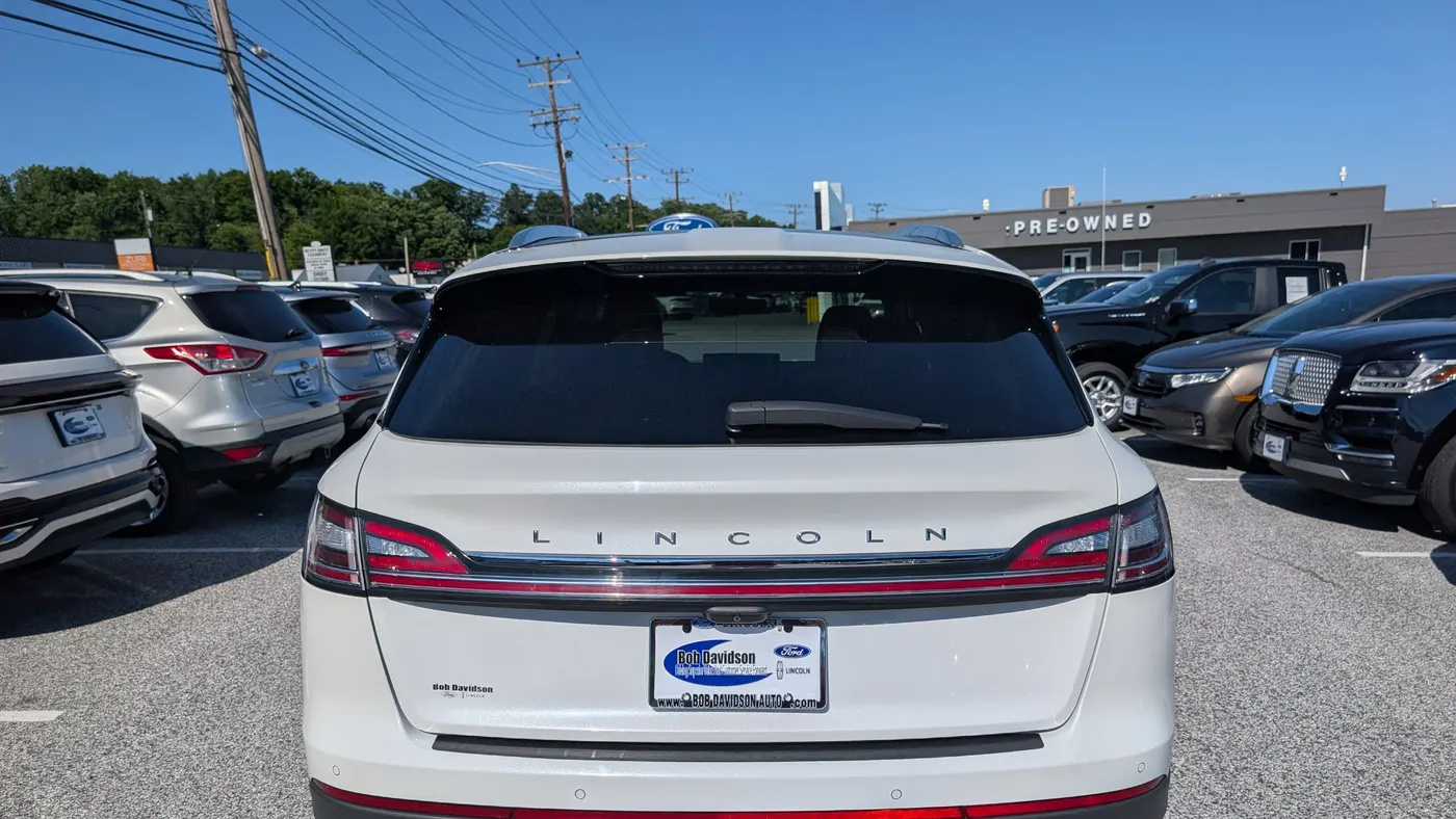 2022 Lincoln Nautilus Reserve
