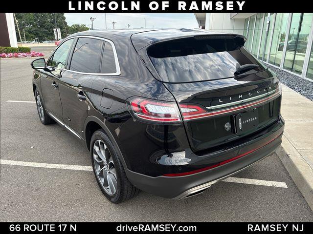 2022 Lincoln Nautilus - $24,950