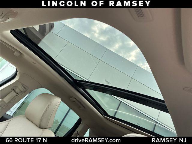 2022 Lincoln Nautilus - $24,950