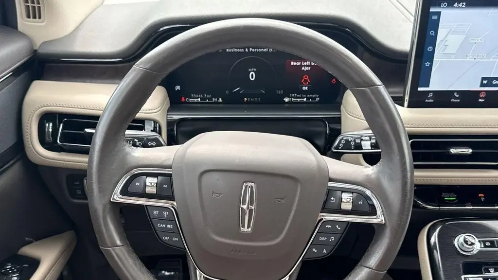 2023 Lincoln Nautilus Reserve