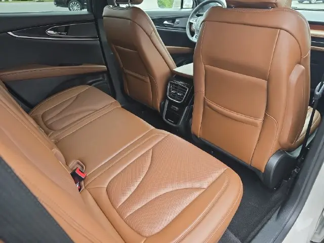 2023 Lincoln Nautilus - $30,438