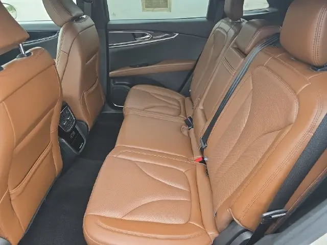 2023 Lincoln Nautilus - $30,438