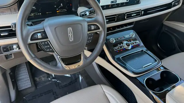 2023 Lincoln Nautilus Reserve