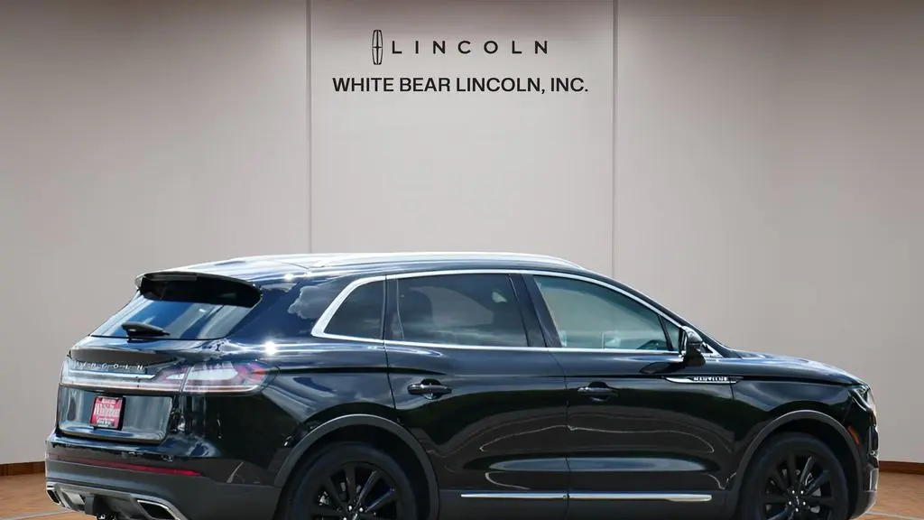 2021 Lincoln Nautilus Reserve
