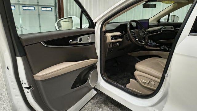 2021 Lincoln Nautilus Reserve
