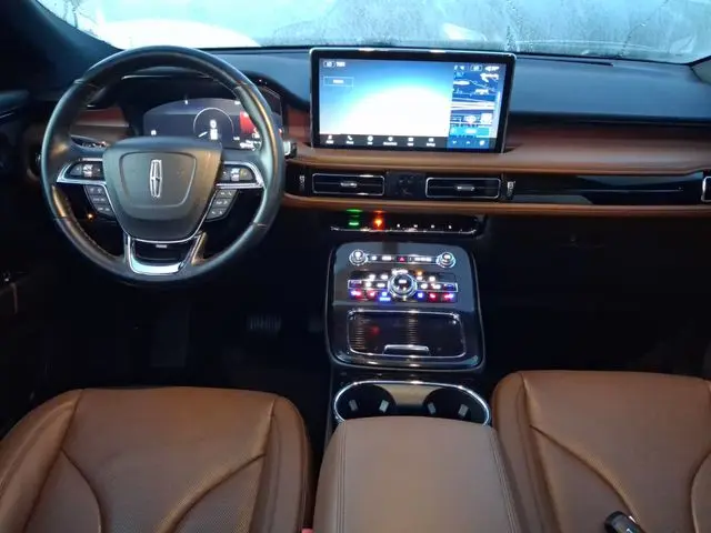 2023 Lincoln Nautilus - $35,590