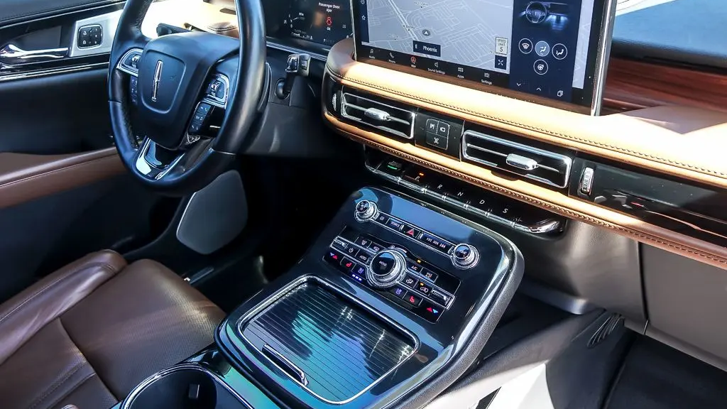 2023 Lincoln Nautilus Reserve