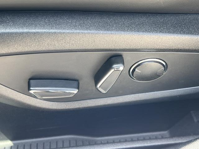 2023 Lincoln Nautilus - $24,499