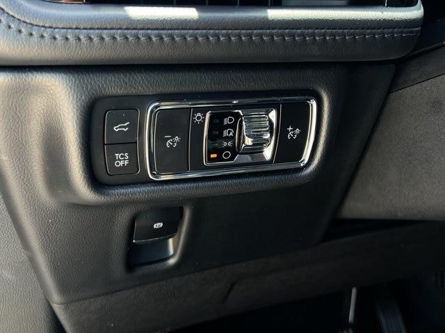 2023 Lincoln Nautilus - $24,499