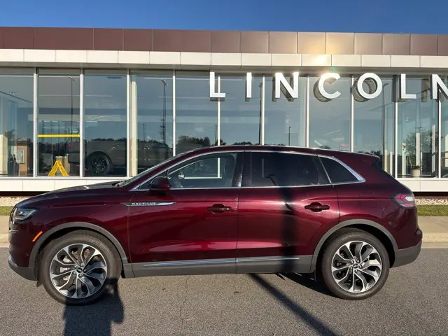 2022 Lincoln Nautilus - $26,980