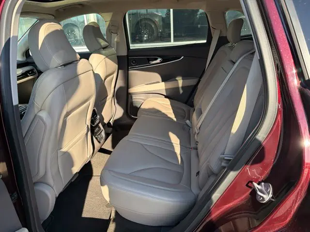 2022 Lincoln Nautilus - $26,980