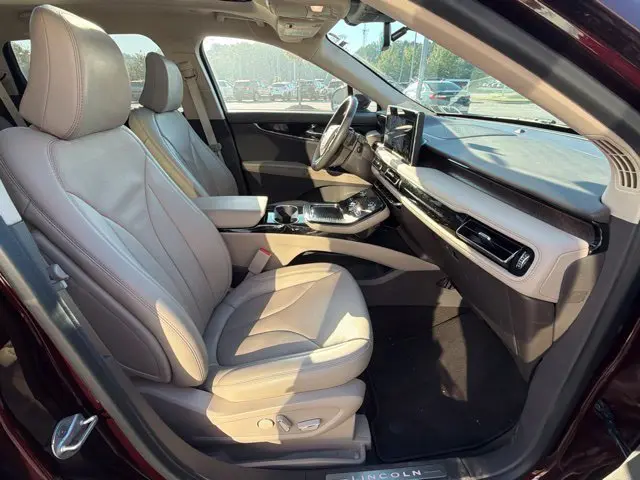 2022 Lincoln Nautilus - $26,980
