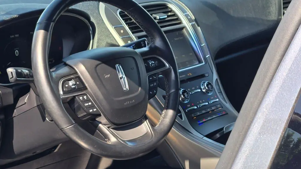 2020 Lincoln Nautilus Reserve