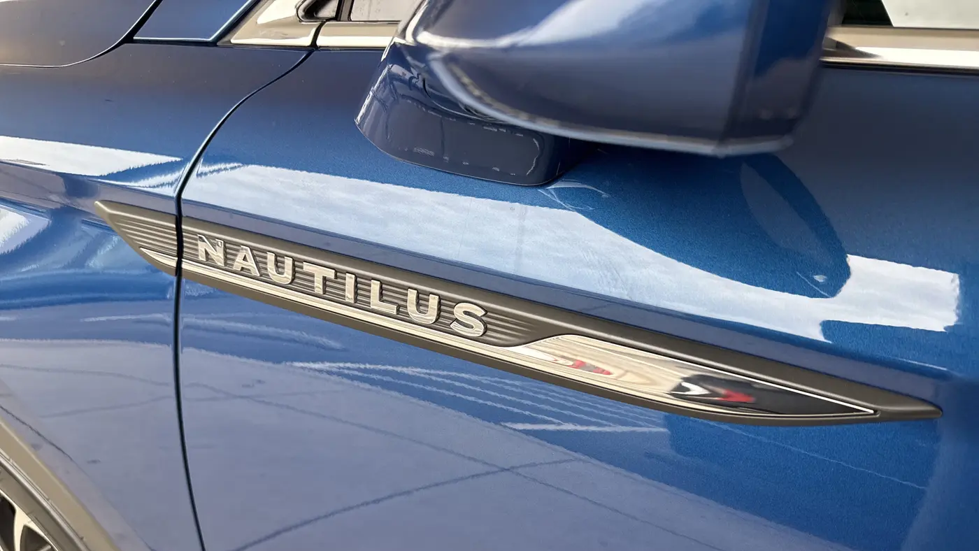 2020 Lincoln Nautilus Reserve
